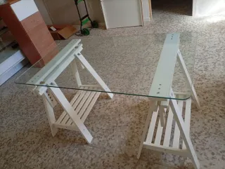 Mesa escritorio cristal y madera