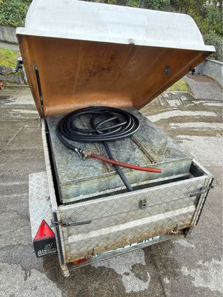 Remolque gasoil coche