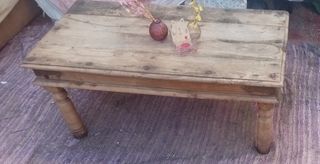 Mesa de madera maciza rústica