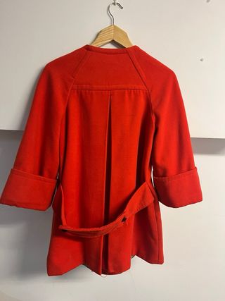 Abrigo naranja talla S