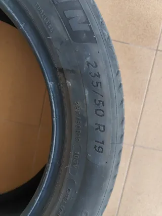1Neumático Michelin primacy 4 235/50 R19