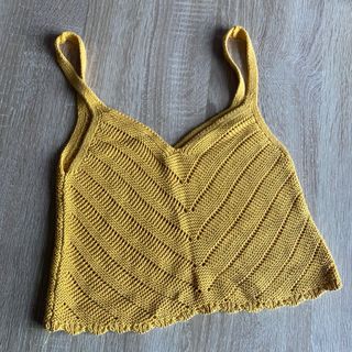 Top amarillo Stradivarius