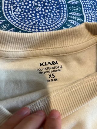 Sudadera beige con estampado Familia