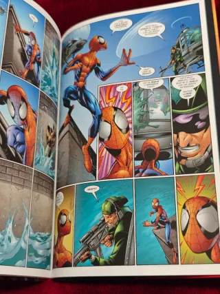 Marvel Must Have Ultimate Spiderman