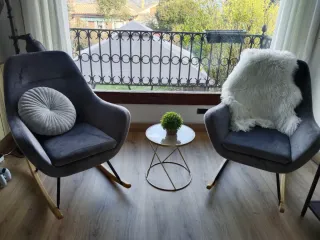 Conjunto 2 Mecedoras y Mesita Auxiliar