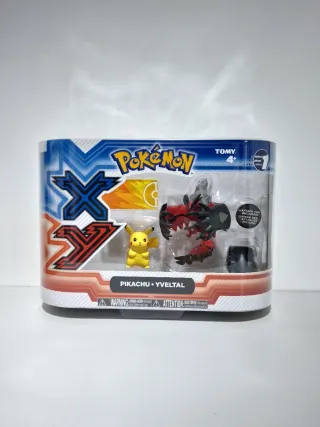 Figuras Pikachu y Yveltal Nuevo Precintado