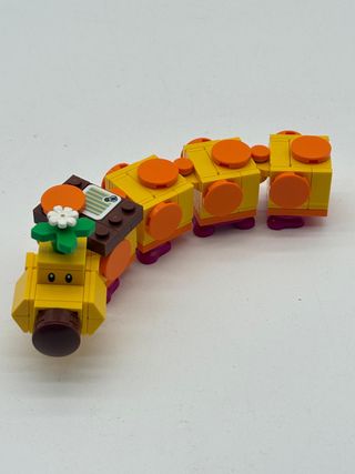 Lego Super Mario Wiggler mar0203