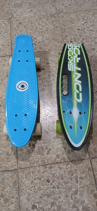 2 Monopatines (Skateboards)