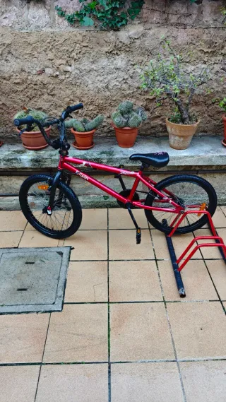 Oferta ! B'twin XUP+ 20" roja