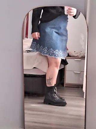 Falda Jean Mini con Bordado