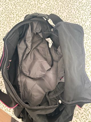 Mochila deportiva Nike chica negra y rosa