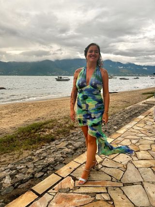 Vestido de fiesta azul y verde