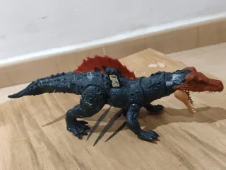 Dinosaurio Spinosaurus Negro y Rojo