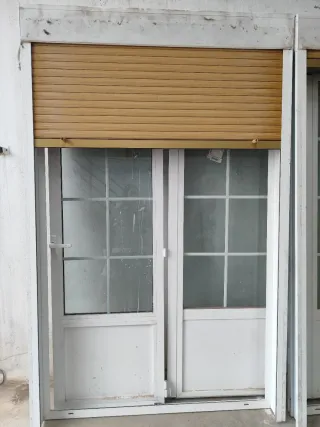 Balconeras aluminio blancas con persiana