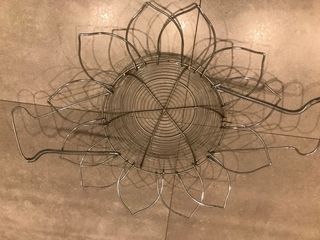 Huevera de metal plateada convertible