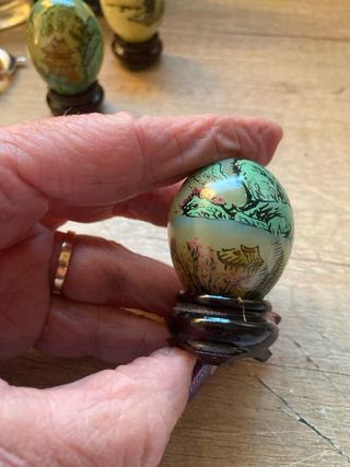 4 Uova Decorative in Pietra Dipinte