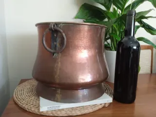 Antiguo caldero cubo de cobre con 2 asas laterales