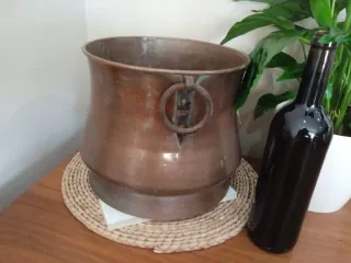 Antiguo caldero cubo de cobre con 2 asas laterales