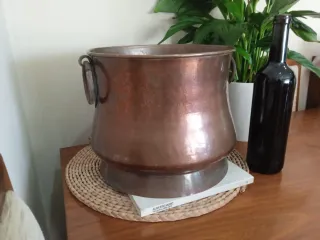 Antiguo caldero cubo de cobre con 2 asas laterales