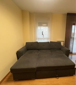 Sofá chaise longue gris oscuro