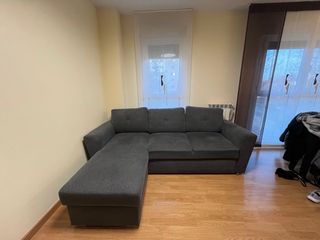 Sofá chaise longue gris oscuro