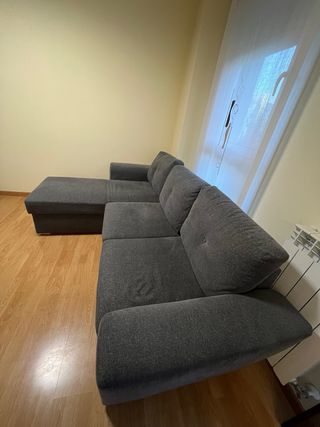 Sofá chaise longue gris oscuro