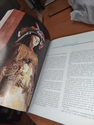 El Libro de la Virgen