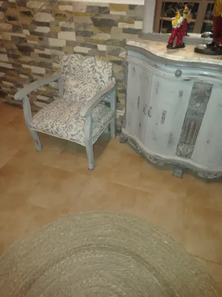 Ingresso antico con specchio e 2 poltroncine