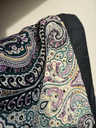 Pañuelo H&M gigante estampado floral