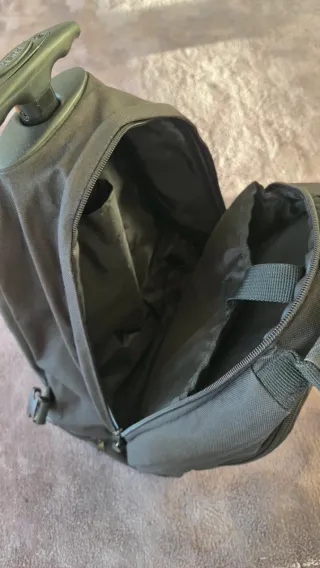 Mochila trolley com rodas