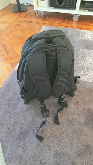 Mochila trolley com rodas