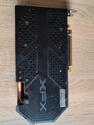Tarjeta Gráfica XFX RX 580 8GB Averiada