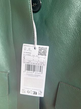 Chaqueta efecto piel Mango verde