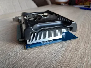 Tarjeta Gráfica Nvidia GT 240 con salida HDMI