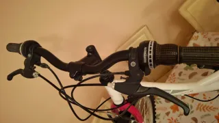 Bicicleta BTwin 24” perfecta para 1'50m-1'65m