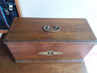 Máquina de coser Singer antigua