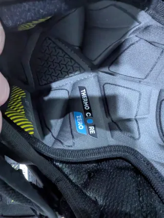 Espinilleras Hockey Bauer Mach Supreme