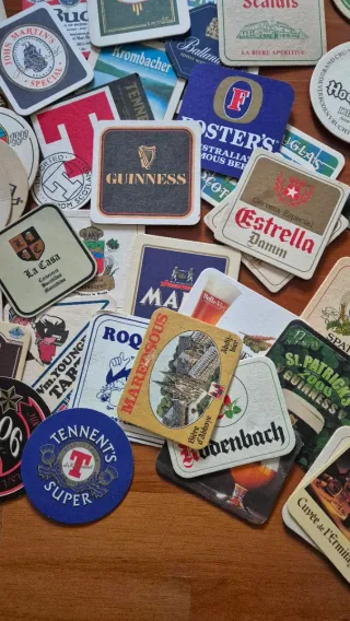 Colección de 100 posavasos de cerveza