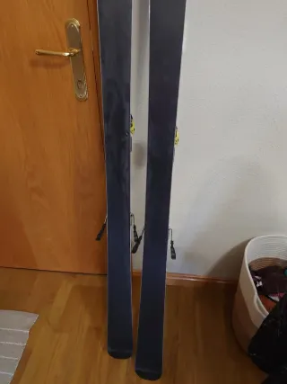 Esquís K2 AMP Charger Rox All Mountain