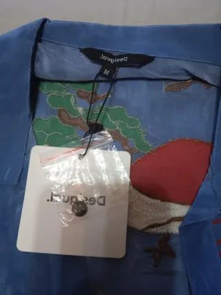 Camisa Desigual Viscosa Talla M muy chula nueva