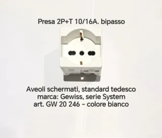 Presa 2P+T 10/16A. bipasso Gewiss. art. GW 20 246
