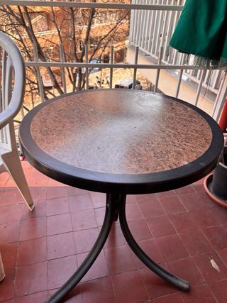 Tavolo rotondo da esterno in metallo