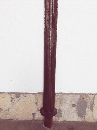 Columna de forja antigua
