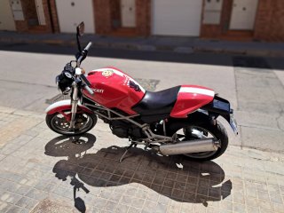 Ducati Monster 600 Roja y Blanca