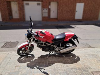 Ducati Monster 600 Roja y Blanca