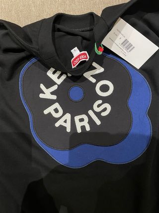 Camiseta Kenzo Negra, oversized viste como una M