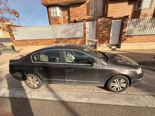 Volkswagen Passat 2.0 TDI 140CV – Automático – Año
