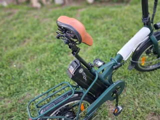 Bicicleta eléctrica plegable a nueva a estrenar