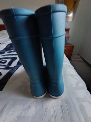 Botas de agua niño azul.Talla 30-31.