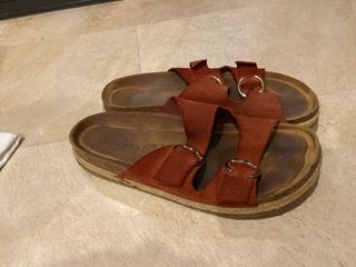 Sandalias YOKONO rojas